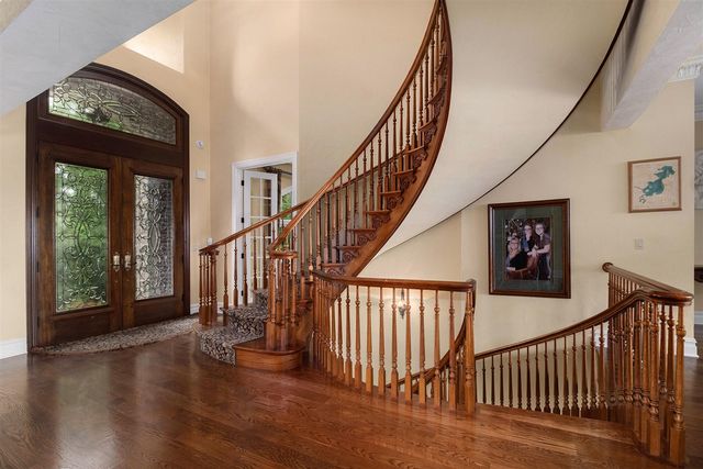 143 Waupakisco Beach, Battle Creek, MI 49015