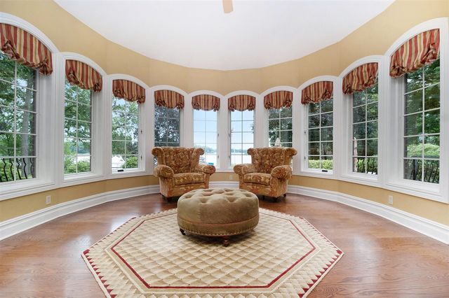 143 Waupakisco Beach, Battle Creek, MI 49015