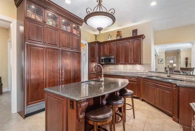 143 Waupakisco Beach, Battle Creek, MI 49015