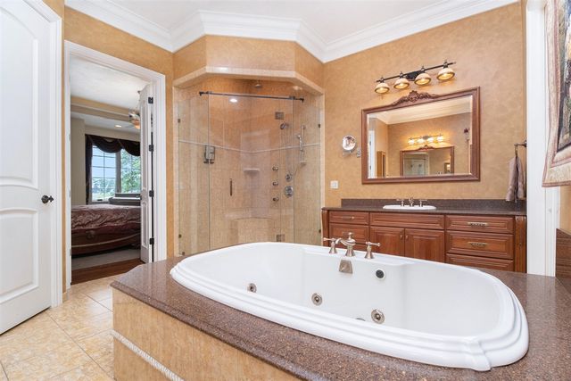 143 Waupakisco Beach, Battle Creek, MI 49015