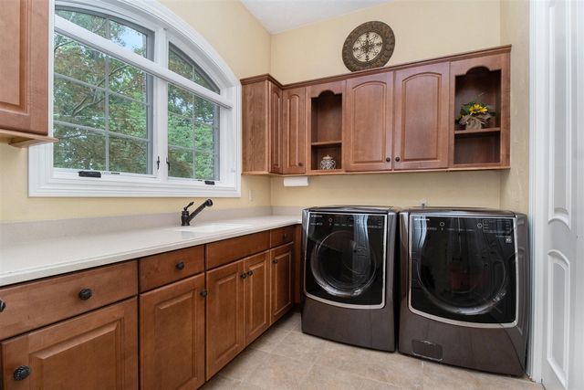 143 Waupakisco Beach, Battle Creek, MI 49015