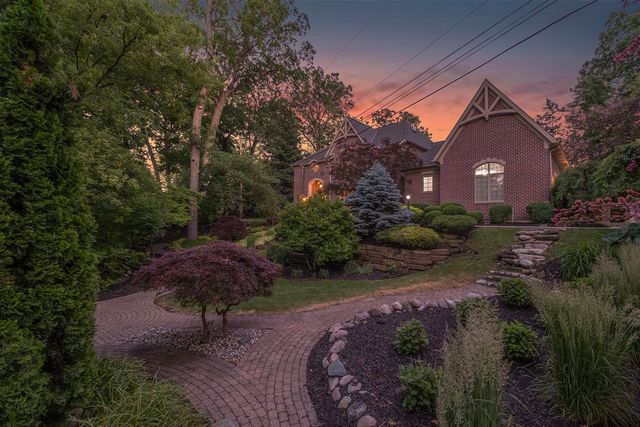 143 Waupakisco Beach, Battle Creek, MI 49015