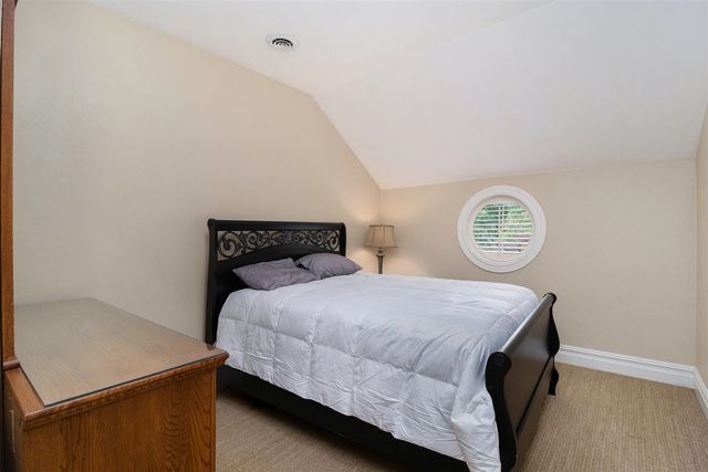 143 Waupakisco Beach, Battle Creek, MI 49015