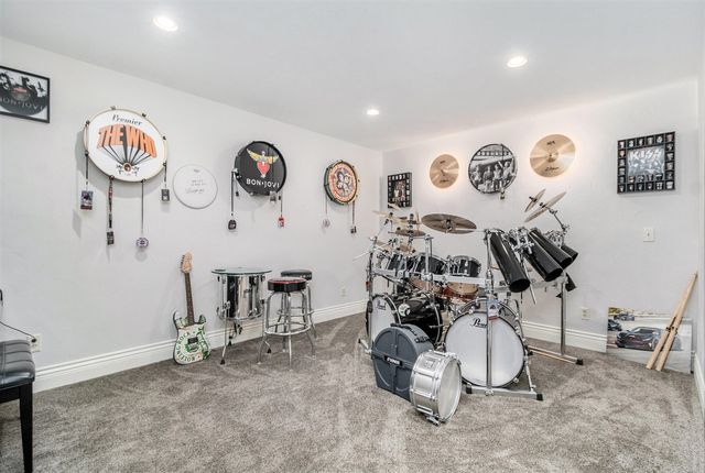 143 Waupakisco Beach, Battle Creek, MI 49015