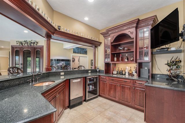 143 Waupakisco Beach, Battle Creek, MI 49015