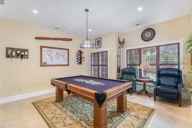 143 Waupakisco Beach, Battle Creek, MI 49015