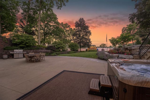 143 Waupakisco Beach, Battle Creek, MI 49015