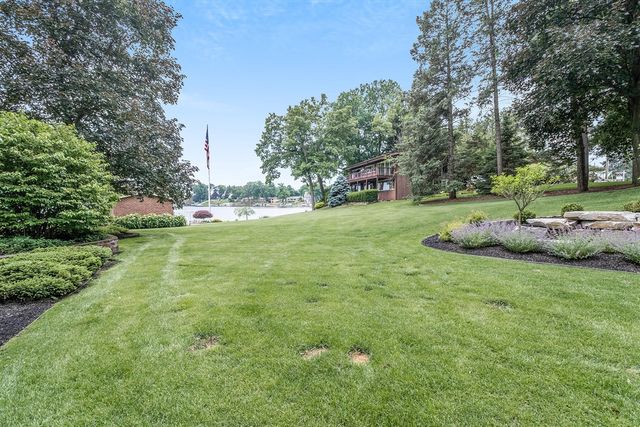 143 Waupakisco Beach, Battle Creek, MI 49015