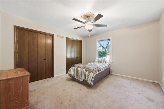 6925 Caenen Avenue, Shawnee, KS 66216