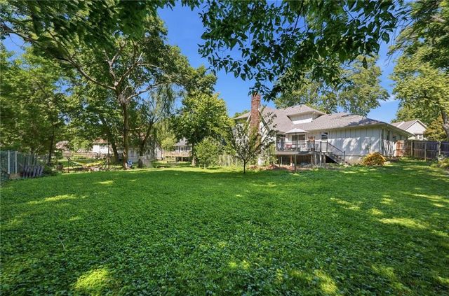 6925 Caenen Avenue, Shawnee, KS 66216