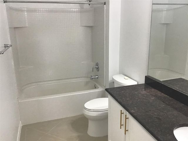 2211 LANDSIDE DRIVE, Valrico, FL 33594