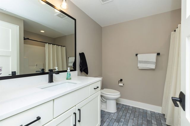 3536 NW 178th Street, Clive, IA 50325