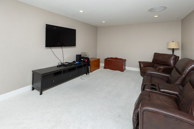 3536 NW 178th Street, Clive, IA 50325