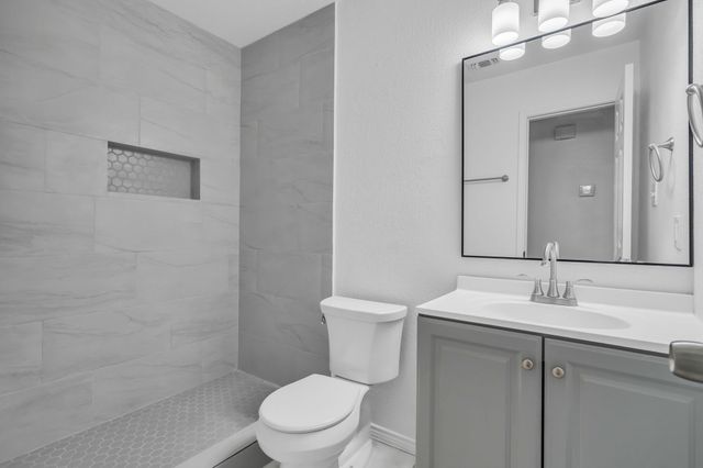 319 Faircrest Drive, Arlington, TX 76018