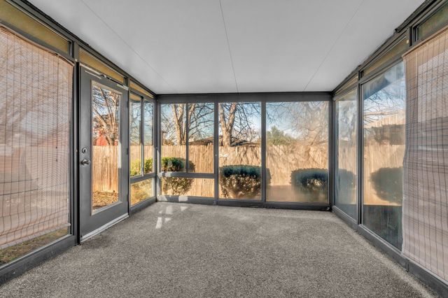 319 Faircrest Drive, Arlington, TX 76018