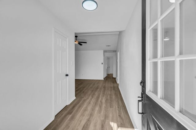 319 Faircrest Drive, Arlington, TX 76018