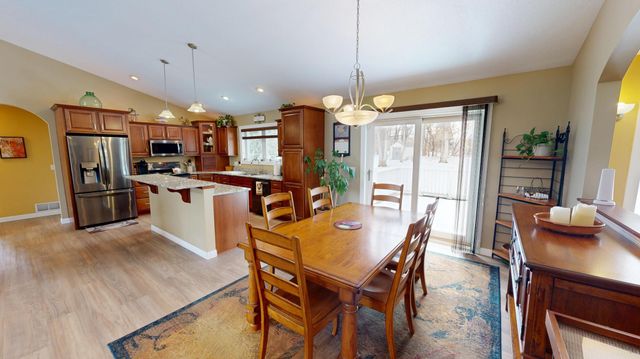 3177 Lakecrest Road NE, Alexandria, MN 56308