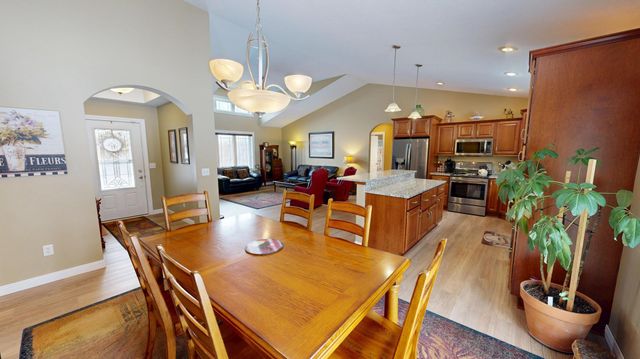 3177 Lakecrest Road NE, Alexandria, MN 56308