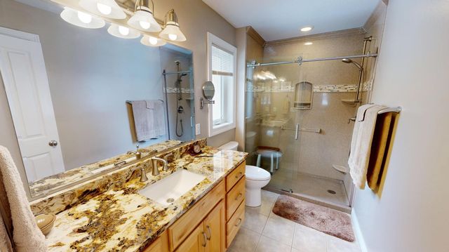 3177 Lakecrest Road NE, Alexandria, MN 56308