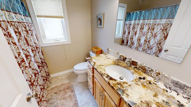 3177 Lakecrest Road NE, Alexandria, MN 56308