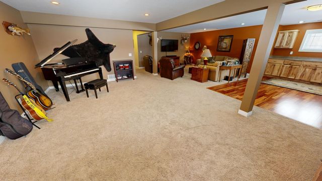 3177 Lakecrest Road NE, Alexandria, MN 56308