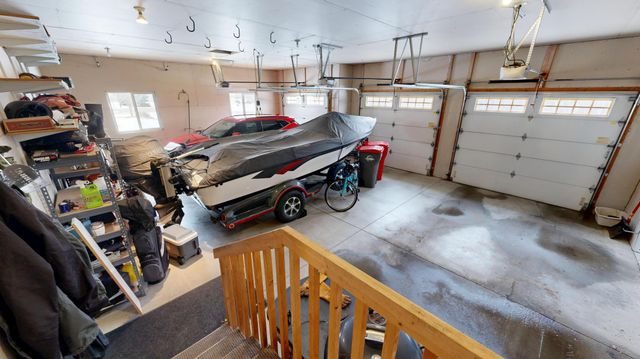 3177 Lakecrest Road NE, Alexandria, MN 56308