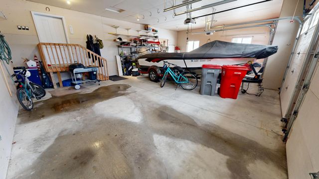 3177 Lakecrest Road NE, Alexandria, MN 56308