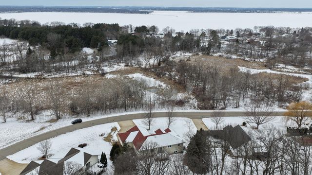 3177 Lakecrest Road NE, Alexandria, MN 56308