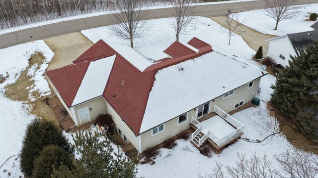3177 Lakecrest Road NE, Alexandria, MN 56308