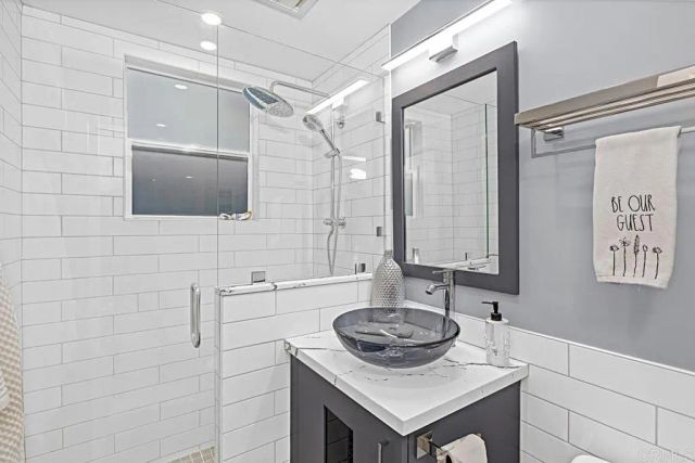 1725 Monterey Avenue, Coronado, CA 92118