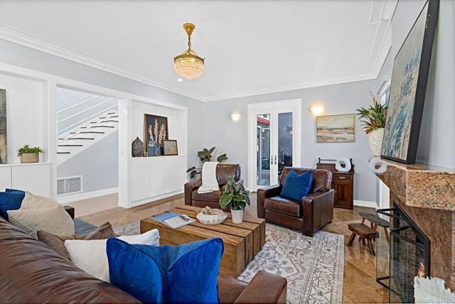 1725 Monterey Avenue, Coronado, CA 92118