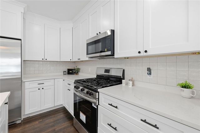 53 Oriole Avenue, Pawtucket, RI 02860