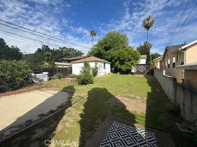 1469 ARMADALE AVE Avenue, Los Angeles, CA 90042