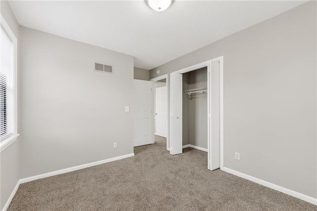 516 Sharon Drive, Liberty, MO 64068