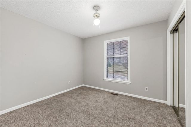 516 Sharon Drive, Liberty, MO 64068