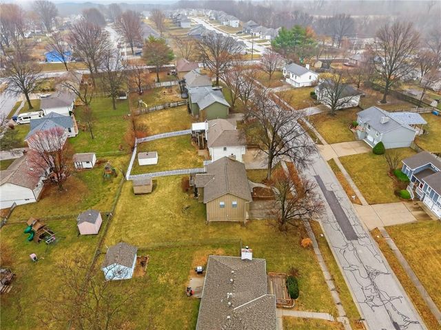 516 Sharon Drive, Liberty, MO 64068