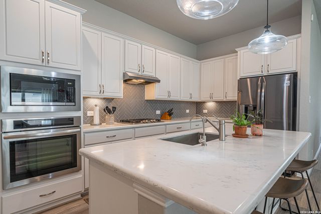 324 PROCTOR GRV, Cibolo, TX 78108