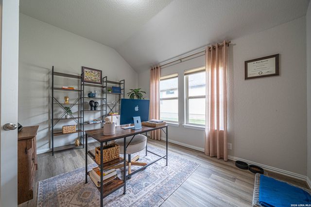 324 PROCTOR GRV, Cibolo, TX 78108