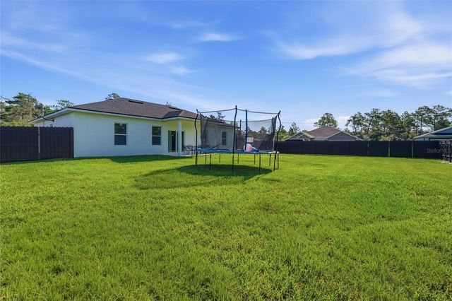 14 FISHER PLACE, Ocklawaha, FL 32179
