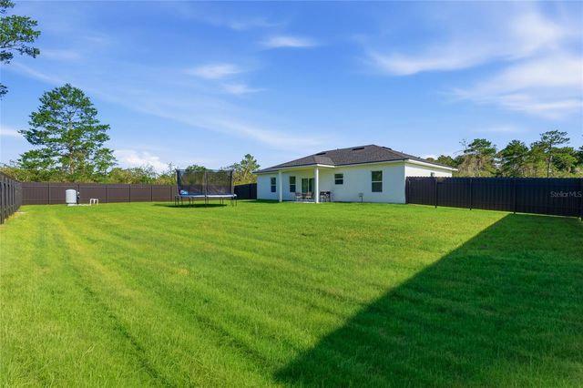 14 FISHER PLACE, Ocklawaha, FL 32179