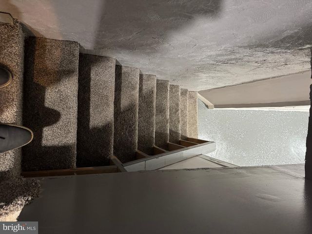 132 WALNUT ST, Colwyn, PA 19023