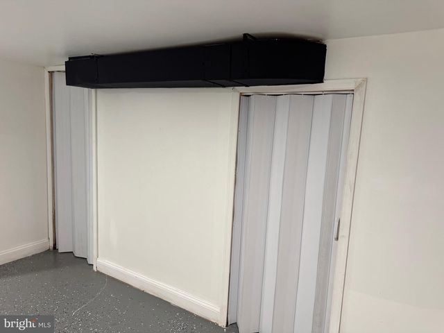 132 WALNUT ST, Colwyn, PA 19023