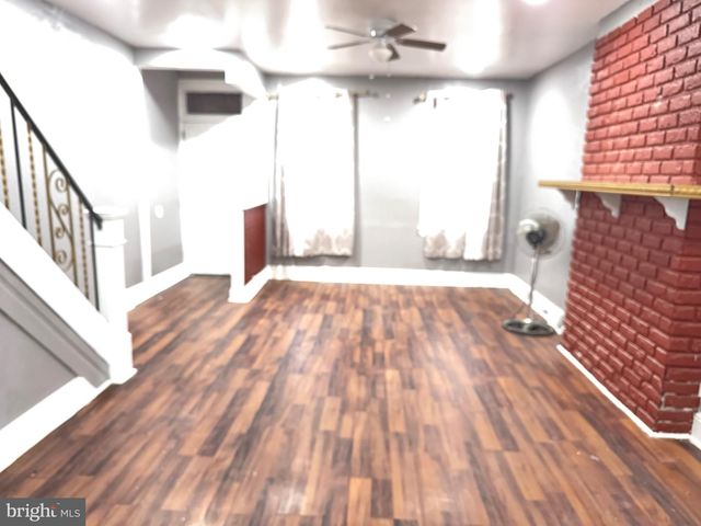 132 WALNUT ST, Colwyn, PA 19023