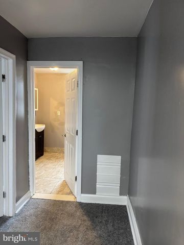 132 WALNUT ST, Colwyn, PA 19023