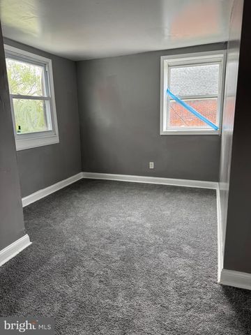 132 WALNUT ST, Colwyn, PA 19023