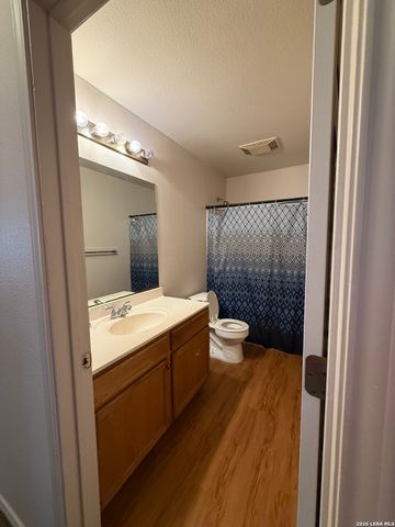 8915 Slumber St, Converse, TX 78109