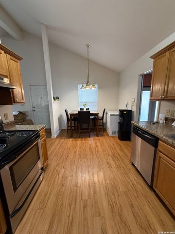 8915 Slumber St, Converse, TX 78109