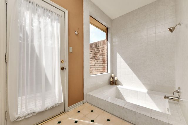 12215 Clearfork Drive, Houston, TX 77077