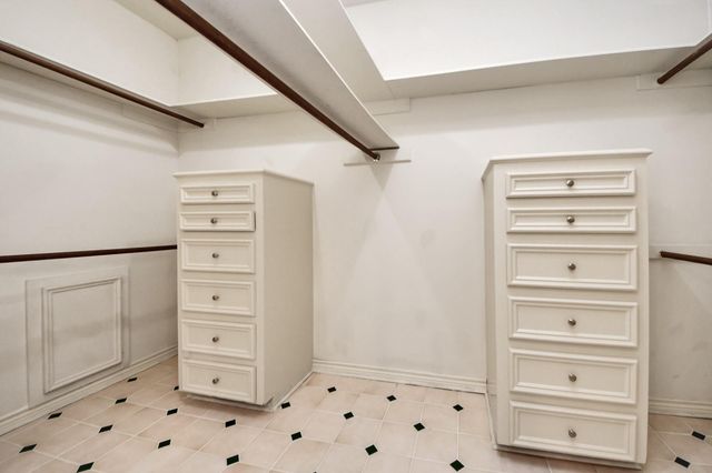 12215 Clearfork Drive, Houston, TX 77077