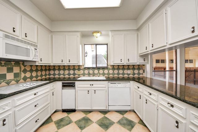 12215 Clearfork Drive, Houston, TX 77077